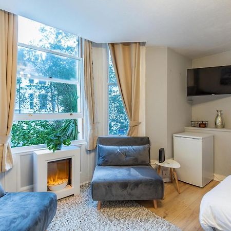 Sylish Studio Apartment Close To Station Брайтонн Экстерьер фото